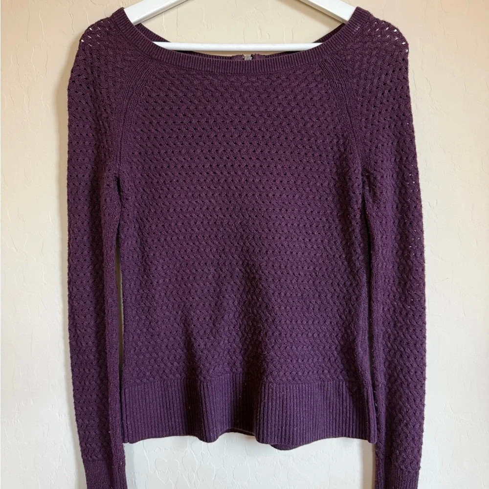 American Eagle Plum Open Knit Y2K form fit Purple Sweater